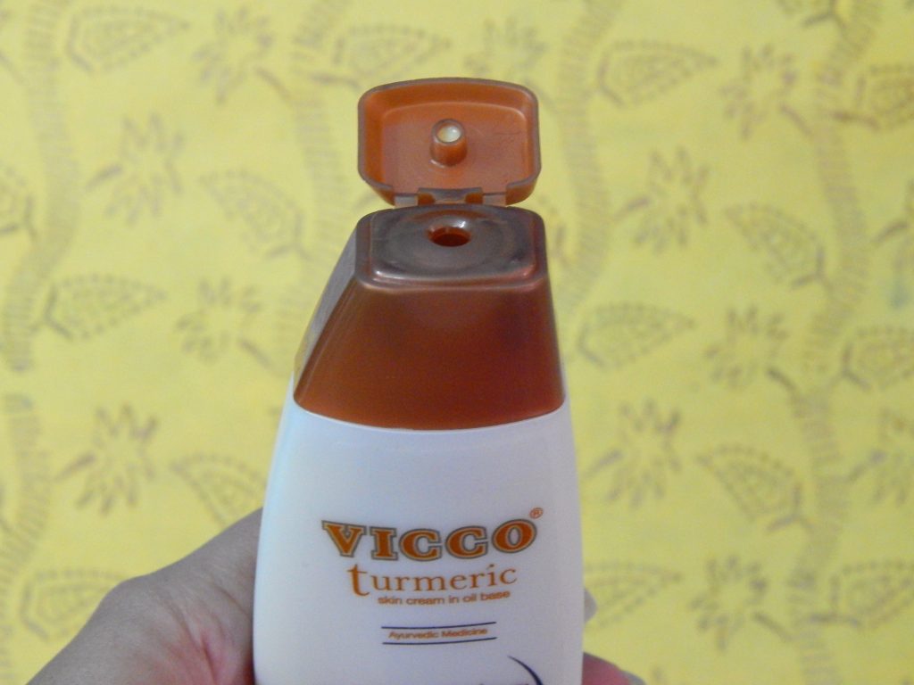 vicco turmeric skin cream
